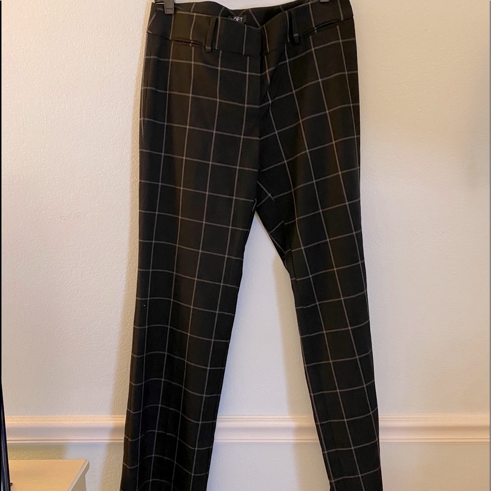 Like new! Ann Taylor checkered / plaid trouser